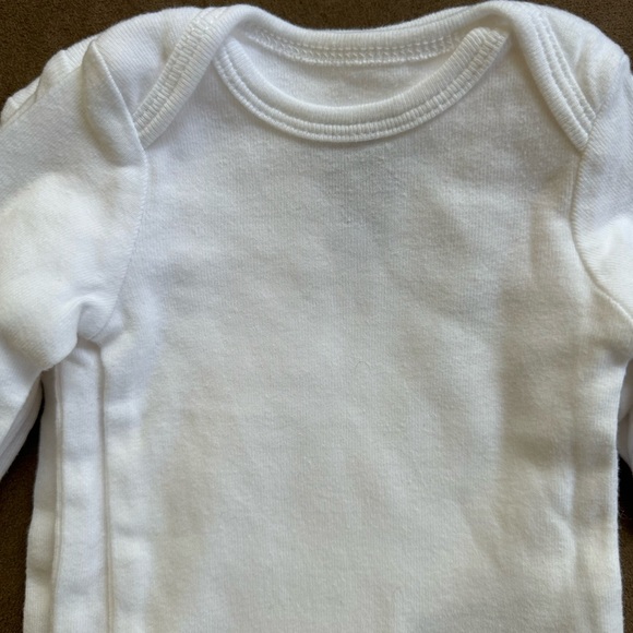 NB Onesies bundle - Picture 5 of 5